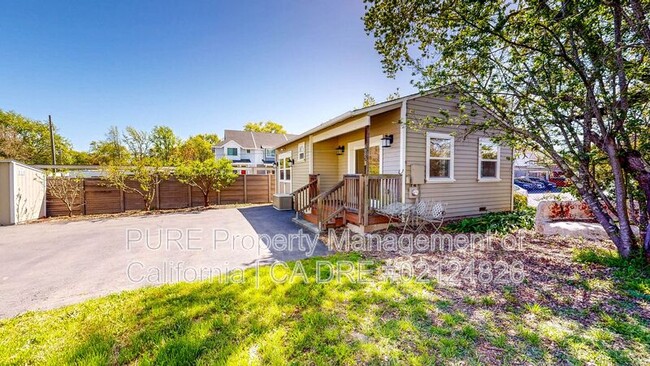 Foto del edificio - 6683 Sebastopol Ave