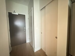 Building Photo - 360 Patricia Ave