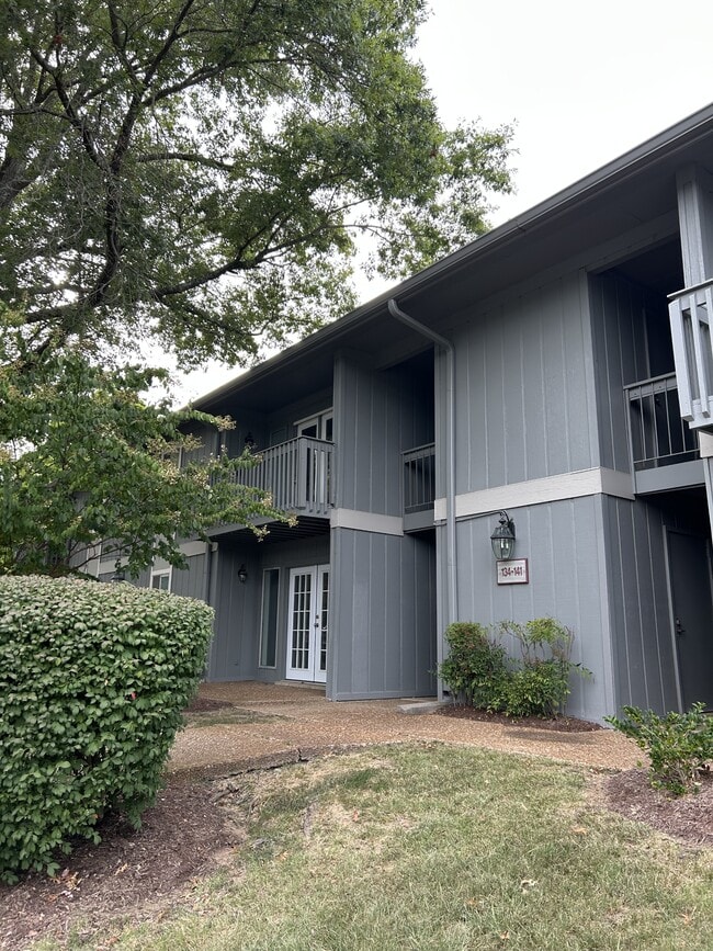 Photo - 21 Vaughns Gap Rd Townhome