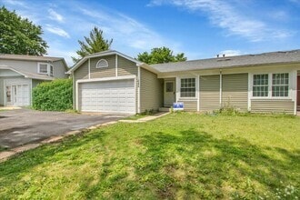 Building Photo - 1645 Estate Cir