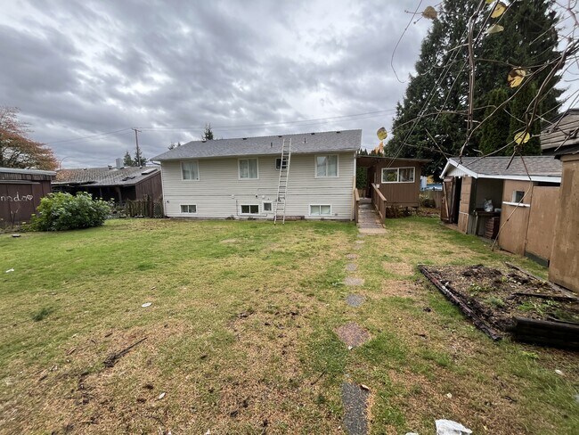 Building Photo - 2209 Austin Ave