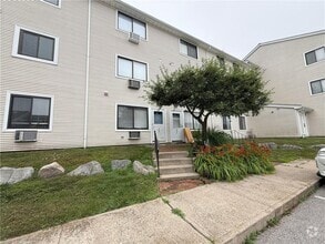 Building Photo - 66 Girard Ave