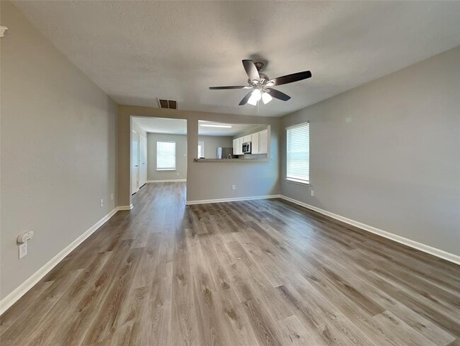 Building Photo - 21606 Dawn Timbers Ct