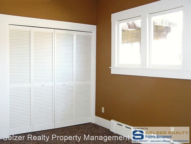 Building Photo - 4 br, 4 bath House - 1202 Vichy Springs Rd.
