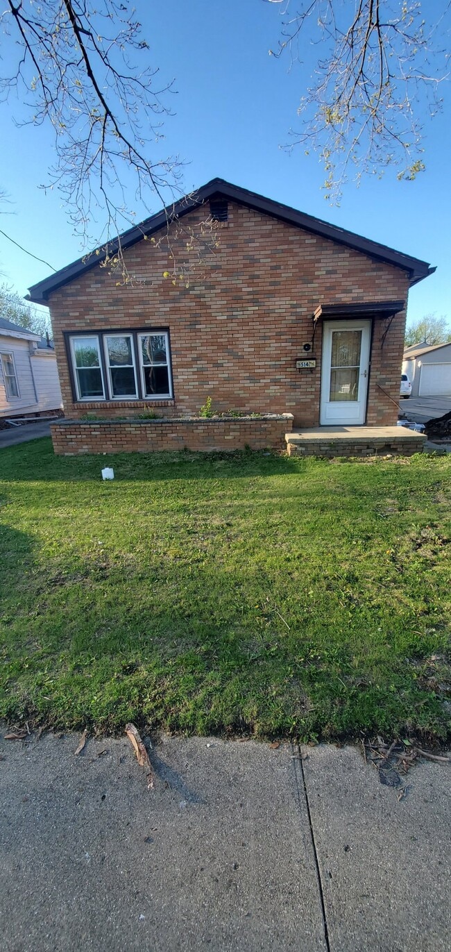 Building Photo - 514 Lundy St