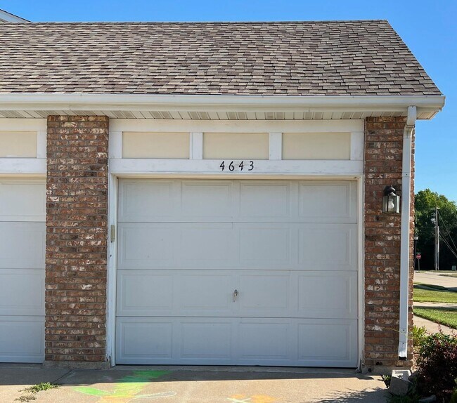 Building Photo - 4643 Brandon Woods St