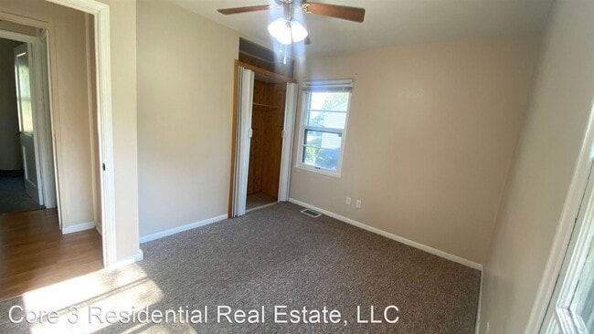 Building Photo - 3 br, 1 bath House - 2913 N Mission Rd