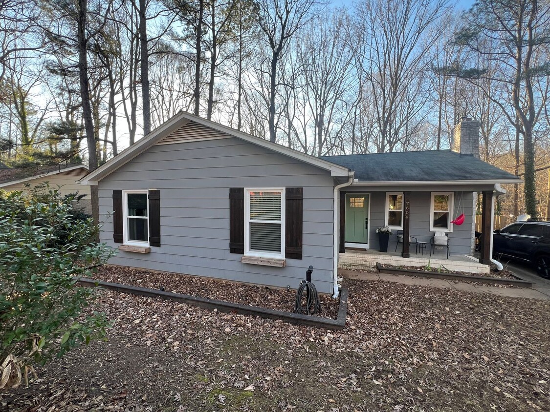 Foto principal - Newly Remodeled 4BD, 2BA Raleigh Home with...