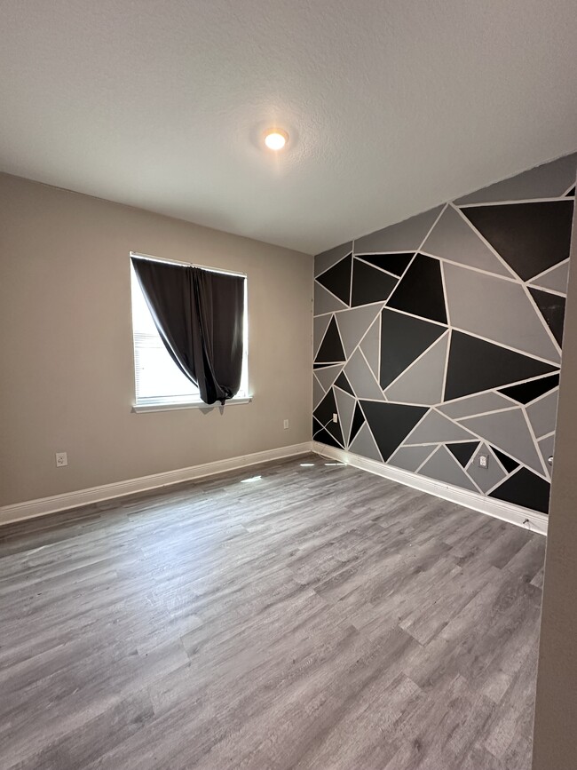 Building Photo - 112 Mangrove Manor Dr
