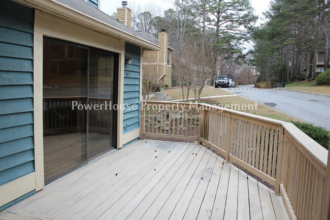 Building Photo - 3071 Steeplechase