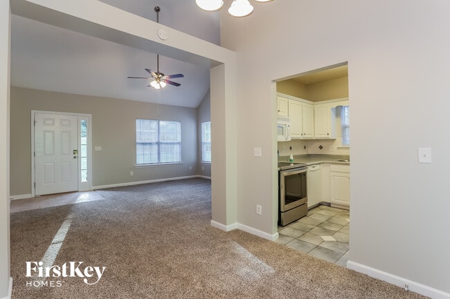 Foto del edificio - 7820 Capps Ferry Rd