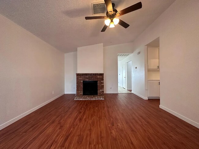 Building Photo - 7012 Cornflower Dr