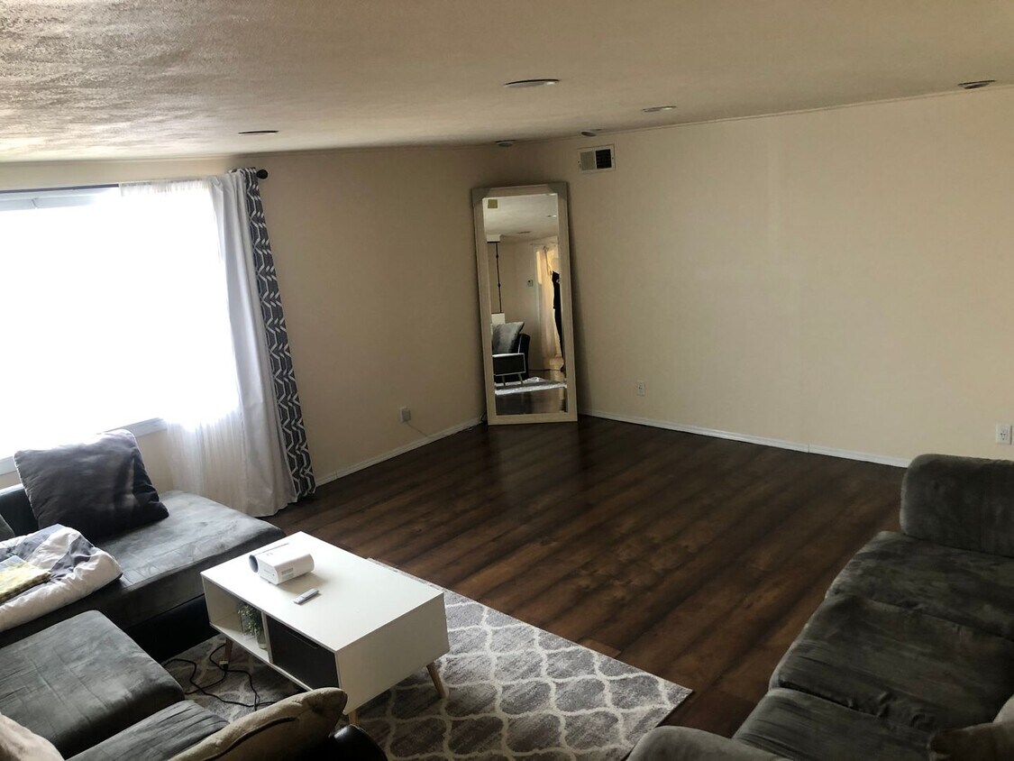 Foto principal - New home ready to rent !