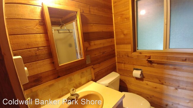 Building Photo - 1 br, 1 bath House - 19716 Stavis Bay Rd NW