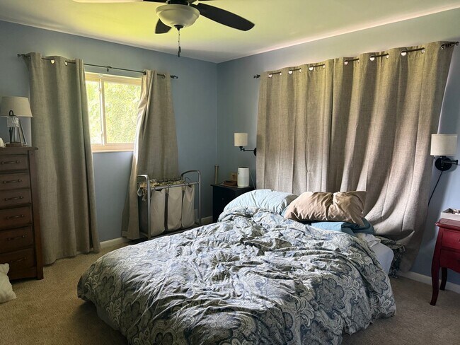 Foto del edificio - Beautifully remodeled home less than a block from WSU and the McKay Dee surgical center
