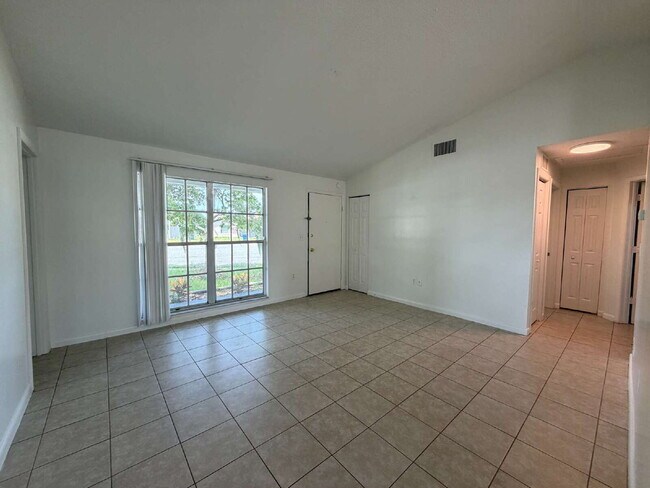 Foto del edificio - 3532 Glenburn Ct