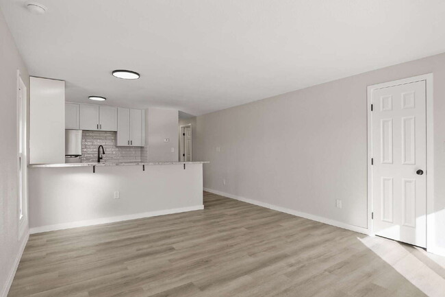 Building Photo - Completely remodeled two bedroom - north l...