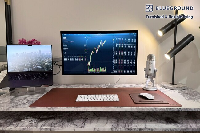 Foto del edificio - 858 Capp St