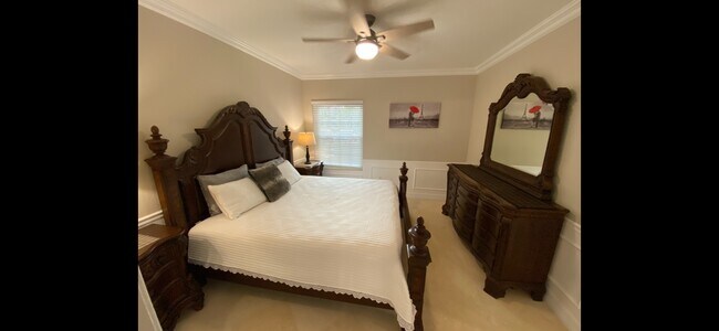 master bedroom - 23640 Walden Center Dr