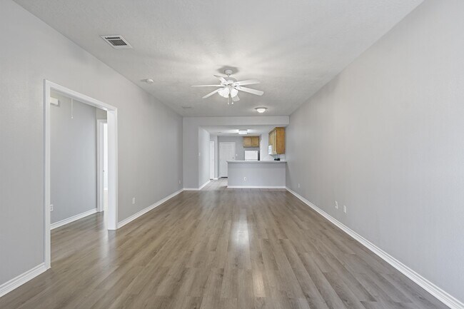 Building Photo - 510 Freeman Ave