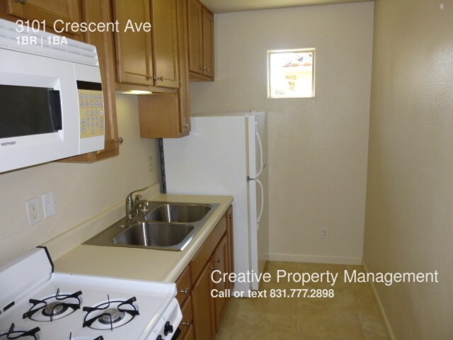 Building Photo - 3101 Crescent Ave