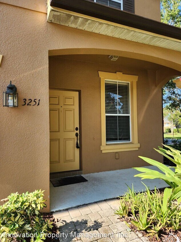 Primary Photo - 3 br, 2.5 bath House - 3251 Retreat View C...
