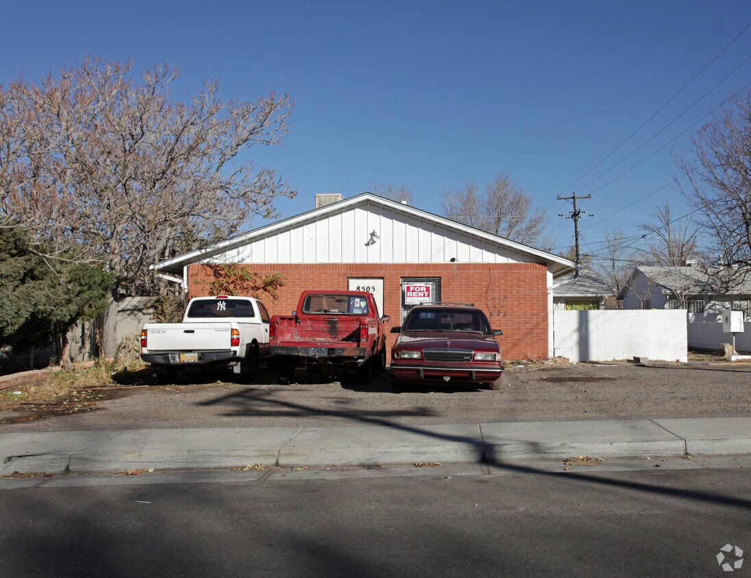 8509 Marquette NE, Albuquerque, NM 87108 Rentals in Albuquerque at 8509