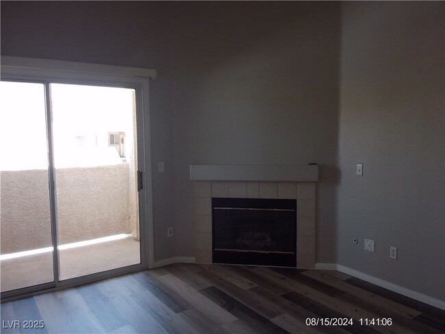 Foto del edificio - 855 N Stephanie St