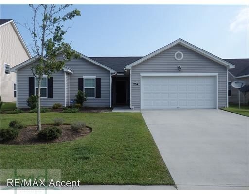 Foto principal - 3 br, 2 bath House - 204 Harmony Blvd