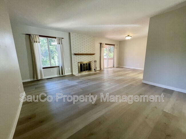 Foto del edificio - 324 SE 30th Ave