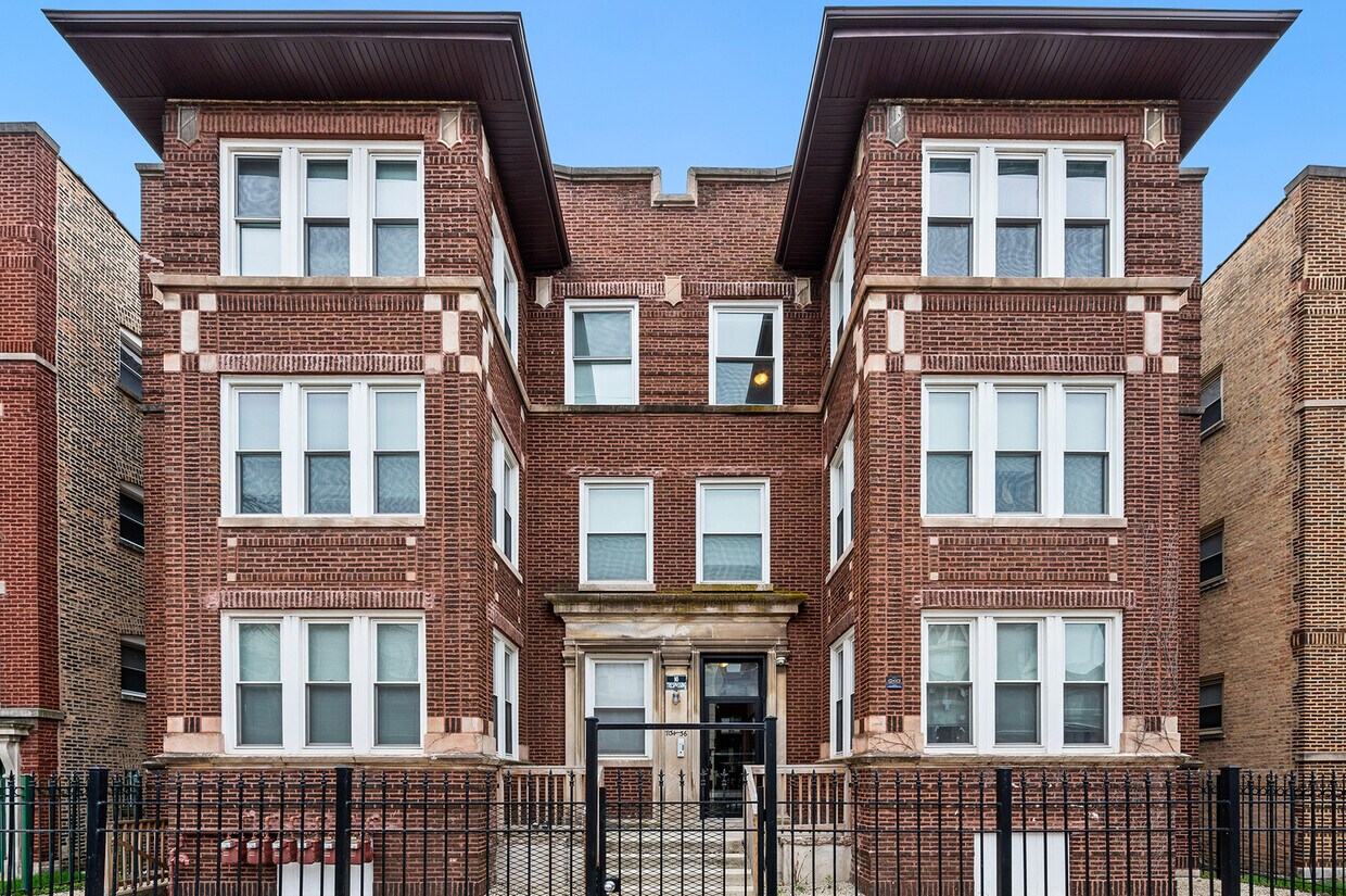 7134 S Yates Blvd Unit 3N, Chicago, IL 60649 Condo for Rent in