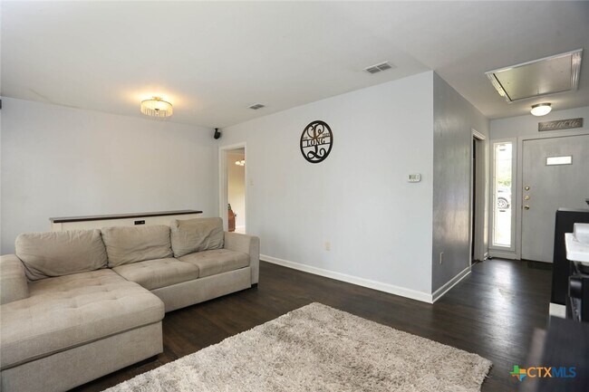 Foto del edificio - 621 Hackberry St