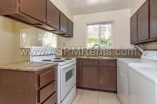 Building Photo - 4126 3200 W