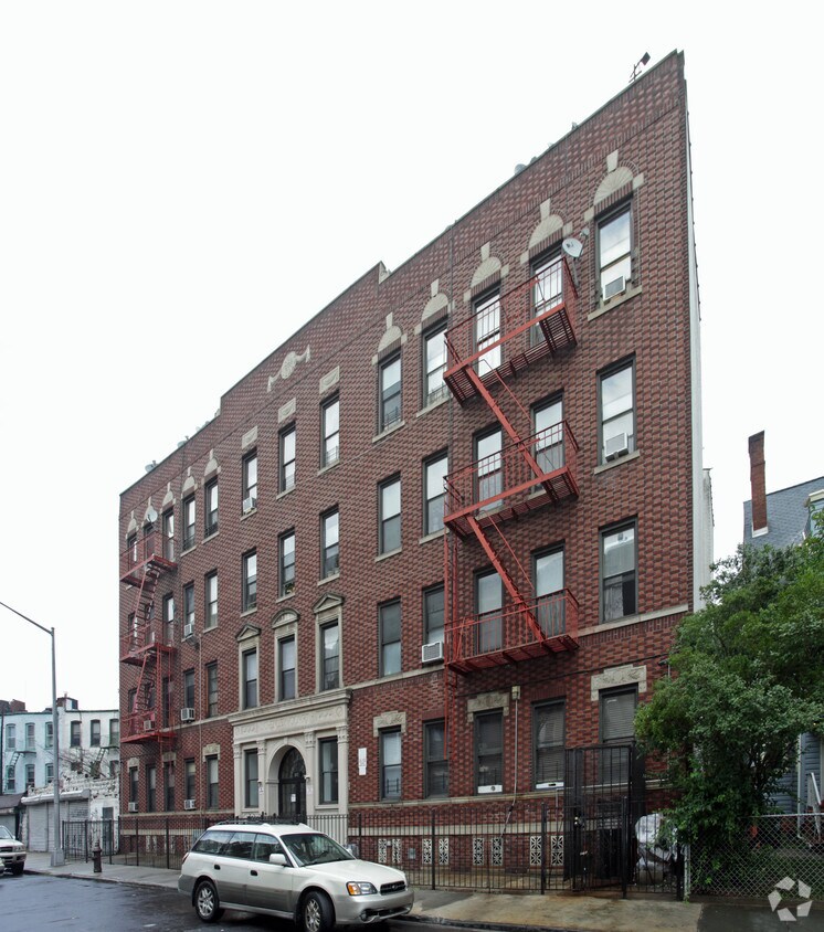 567 E 26th St - Shenley Court