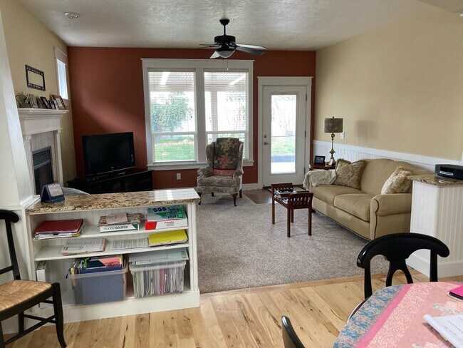 Foto del edificio - 2263 N Eagle Creek Ln