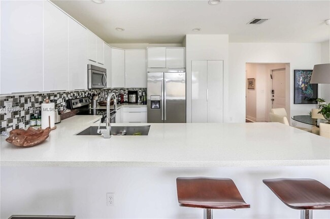 Foto del edificio - 476 NE 194th Terrace