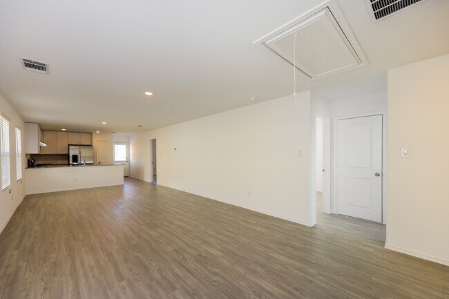 Building Photo - 8068 Nube Medina
