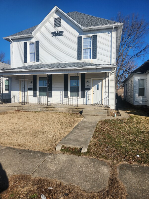 Building Photo - 19 Rose Ave