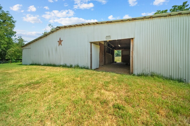 Photo - 8631 Mascot Rd House