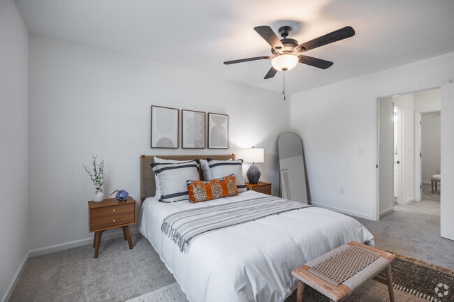 2BR, 1.5BA - 927SF - Primary Bedroom - Mulberry Pond