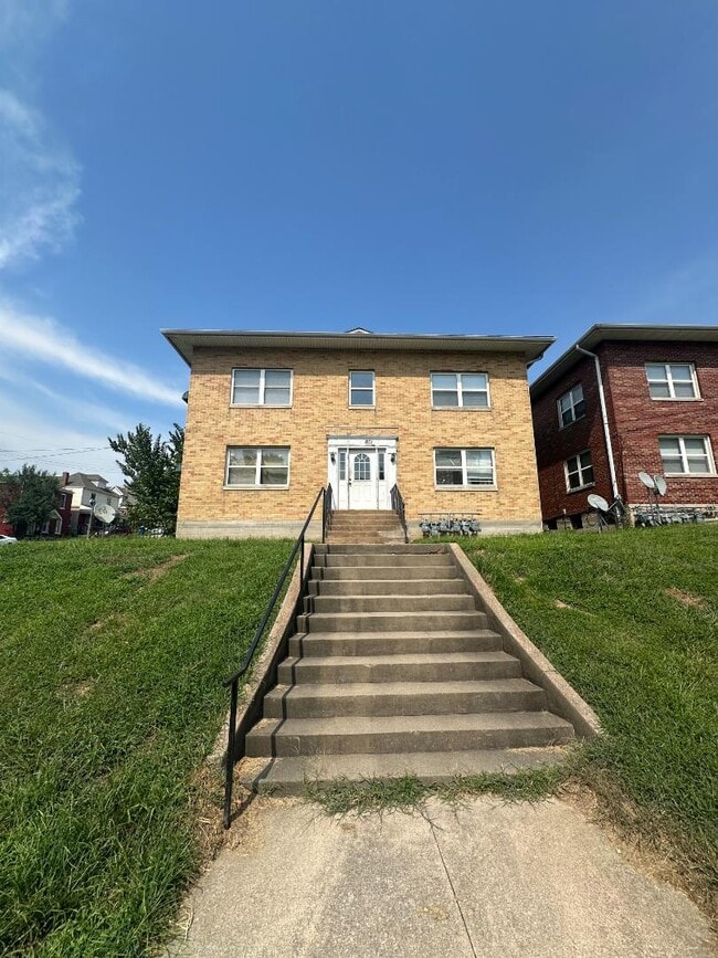 Building Photo - 801 E McCarty St