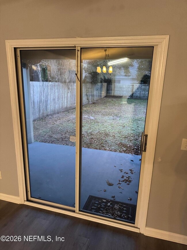 Building Photo - 5558 Oak Crossing Dr