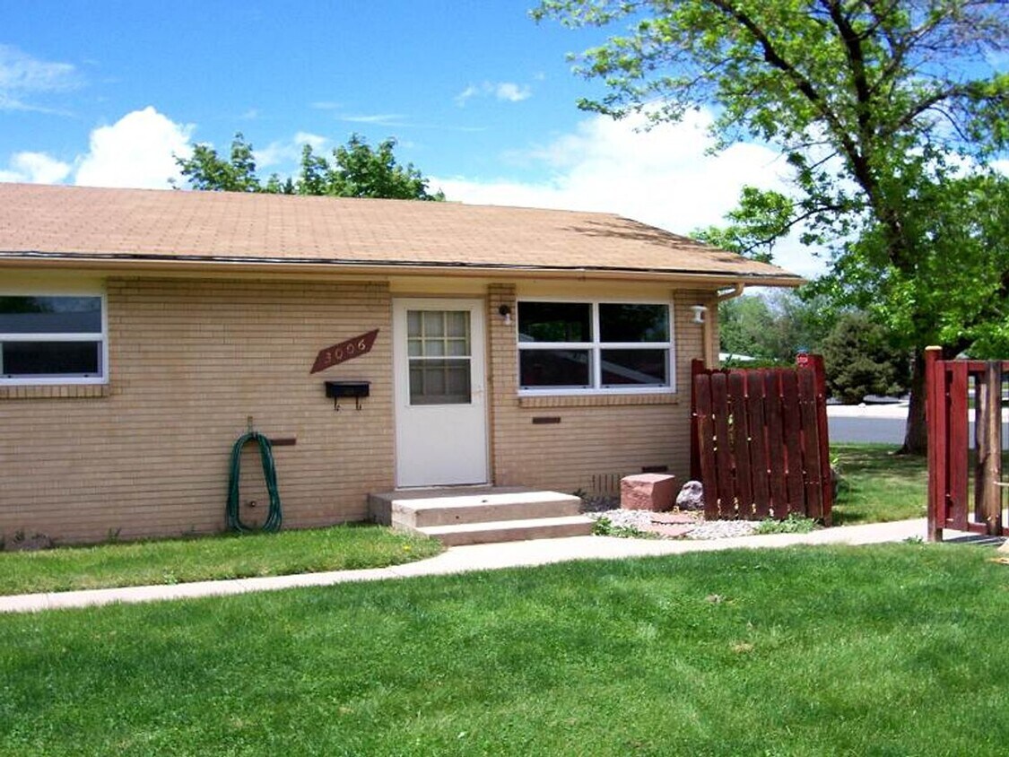 Foto principal - 3006 Butternut Dr