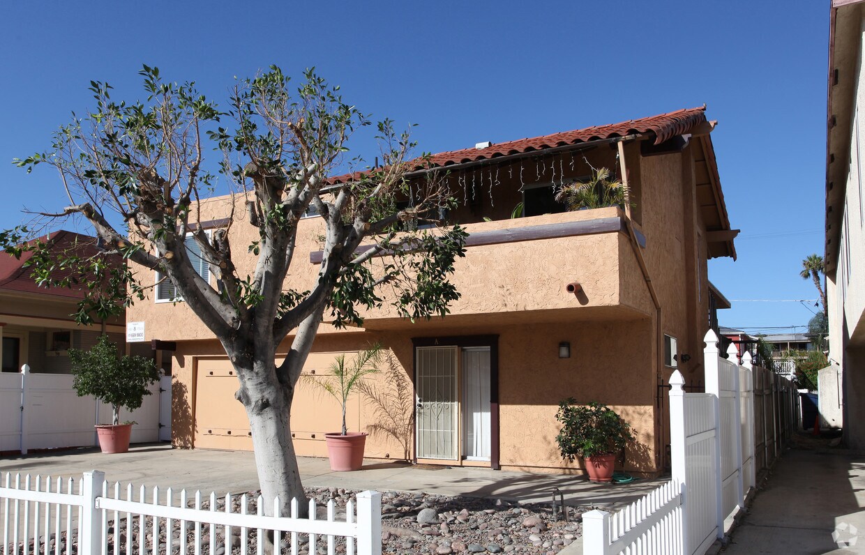 Foto del edificio - 3952 9th Ave