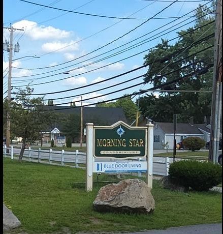 Foto del edificio - 185 Loudon Rd