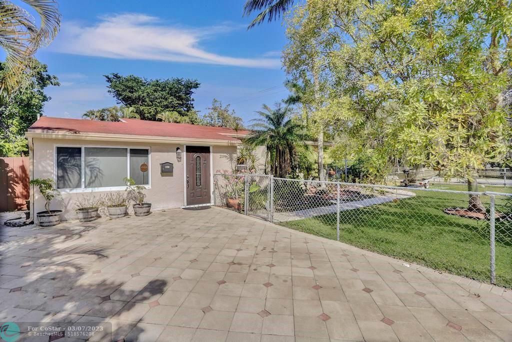 2199 NE 182nd St, North Miami Beach, FL 33162 House for Rent in North