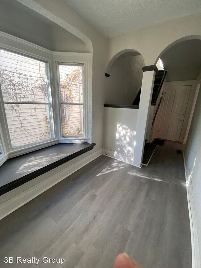 Building Photo - 5 br, 2 bath House - 3454 Price Ave.