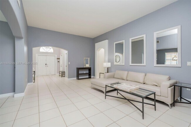 Foto del edificio - 3808 SW 165th Terrace