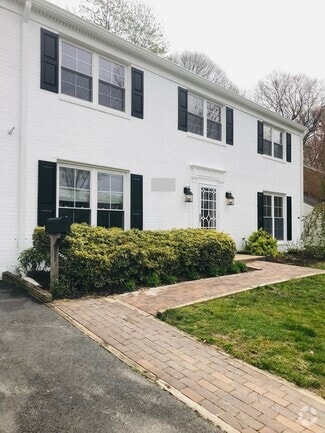 Building Photo - 1803 Great Falls St
