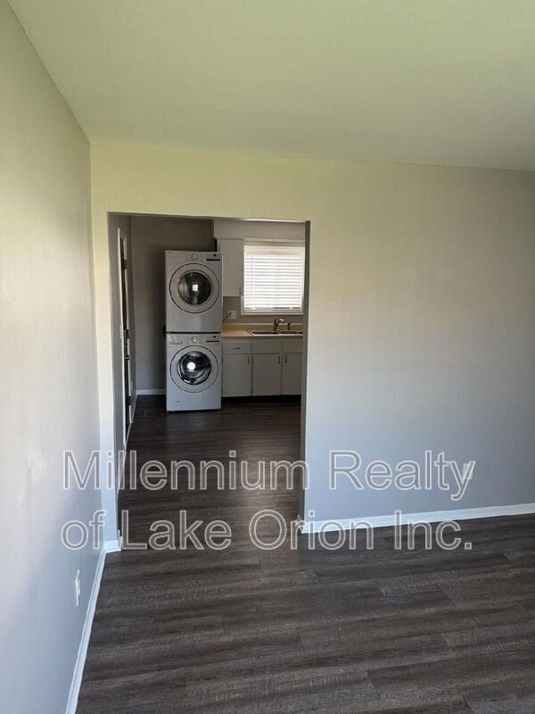 Foto del edificio - 80 Myron St